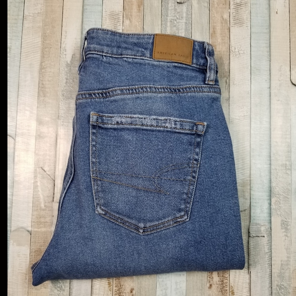 American Eagle Mom Jeans